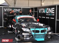 В Баку стартовал парад гоночных машин, участвующих в City Challenge (Фото)